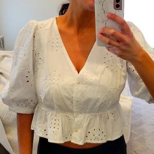 BRAND NEW ZARA WHITE BLOUSE TOP SHIRT SIZE SMALL